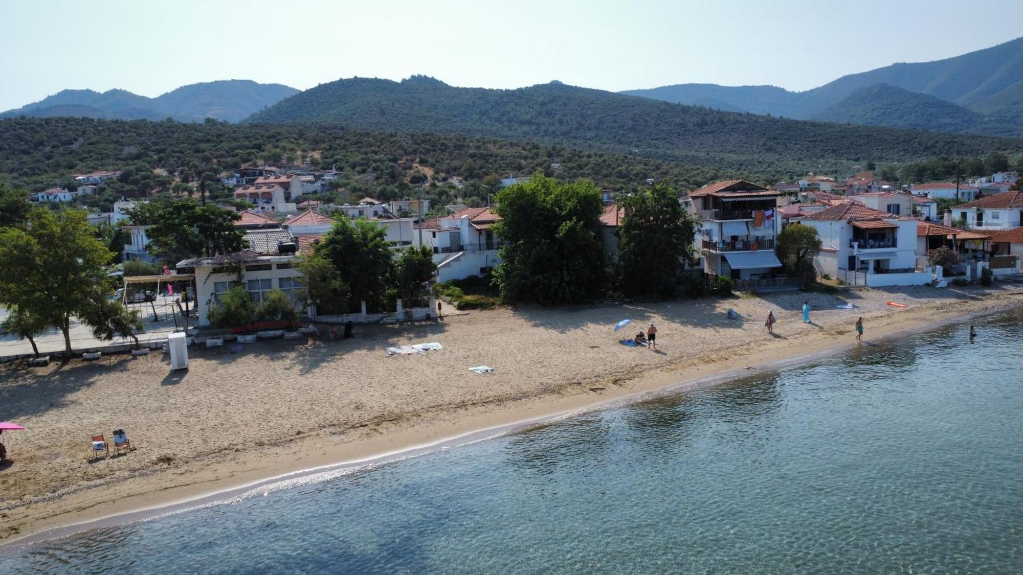 Beachfront Apartment Thassos Skala Kallirakhis Exterior photo