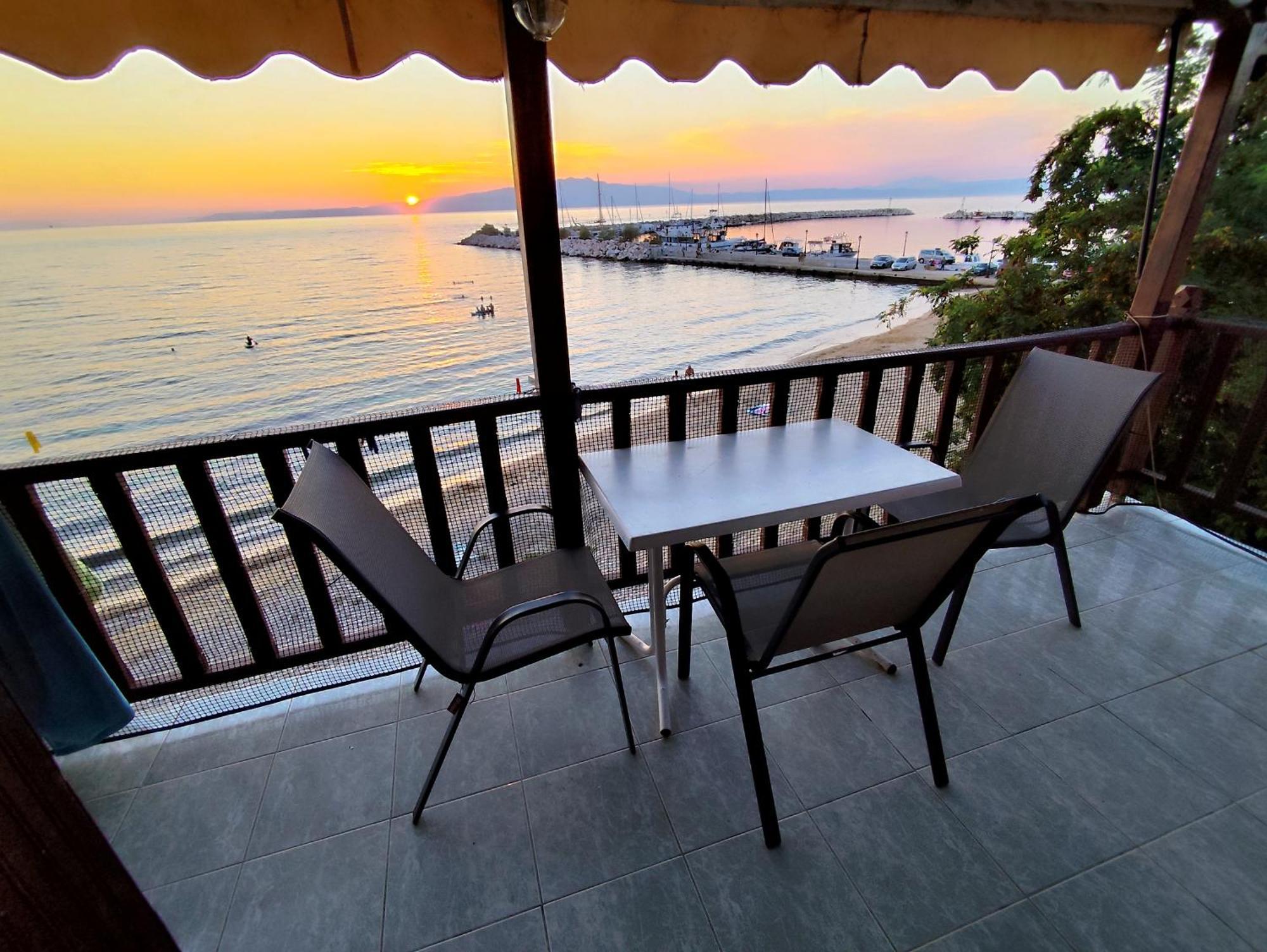 Beachfront Apartment Thassos Skala Kallirakhis Exterior photo