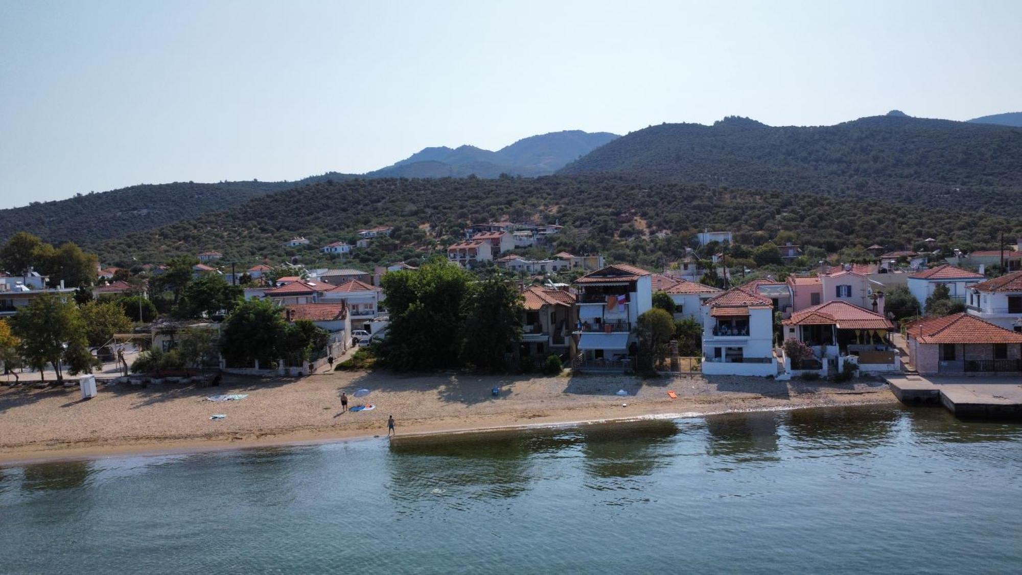 Beachfront Apartment Thassos Skala Kallirakhis Exterior photo